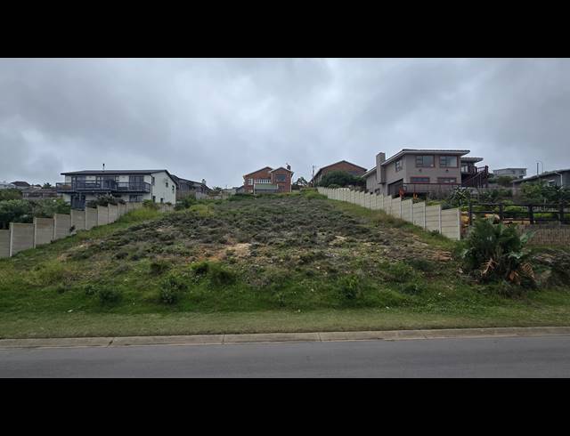 920M² VACANT LAND FOR SALE IN DANA BAY